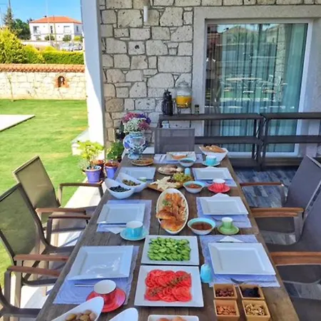 Alacaat Hotel 3*