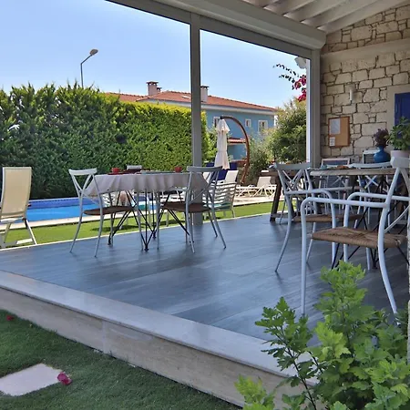 Alacaat Hotel