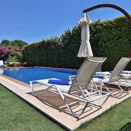 Alacaat Hotel