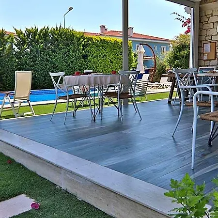 Alacaat Hotel